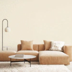 ⁦ورق جدران ساده كوري بيج غامق قماشي⁩ - الصورة ⁦2⁩