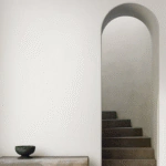 ⁦ورق جدران ساده كوري رصاصي فاتح⁩ - الصورة ⁦2⁩