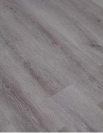 ألتر نص: أرضية خشبية فاخرة ذات تصميم أنيق وجودة عالية.