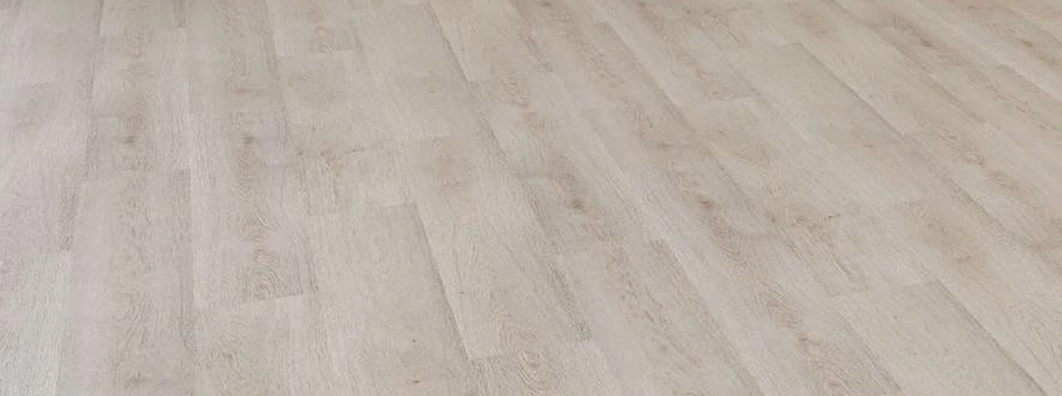 باركيه فخيم مصمم بأناقة عالية لتعزيز ديكور المنزل الفاخر.