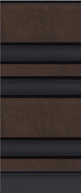 أحرف جلد فاخرة بنقوش دقيقة وألوان أنيقة تعكس الذوق الرفيع للتصميمات الراقية.