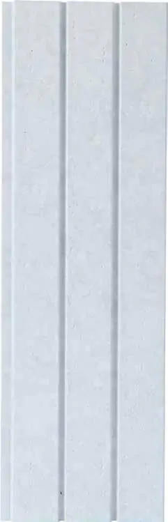 ألتر نص: حائط ديكور مميز بخط الفخامة من الرخام الأبيض.