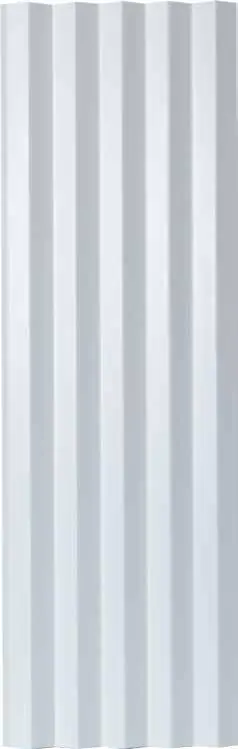 عبارة فخمة وجذابة باستخدام خطوط أنيقة من الألمنيوم الأبيض.