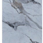 رخام فخم بألوان رمادية وبيضاء مع عروق داكنة وتصميم أنيق لخط الفخامة.