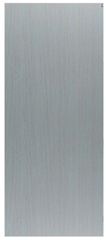 ألترام: سطح معدني أملس بلون فضي فخم وراقي.