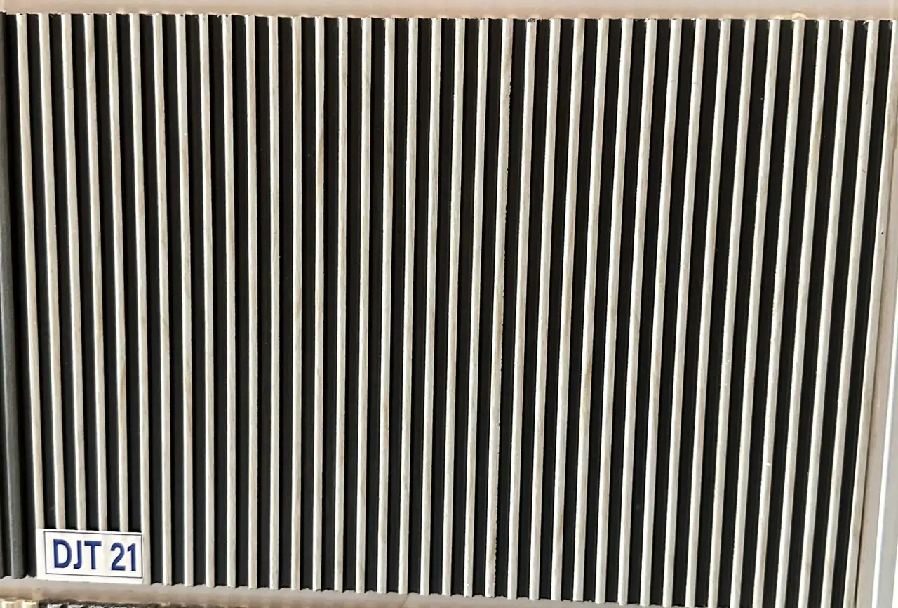 حزام مصفح دهبي فاخر مميز لخط الفخامة والأناقة.