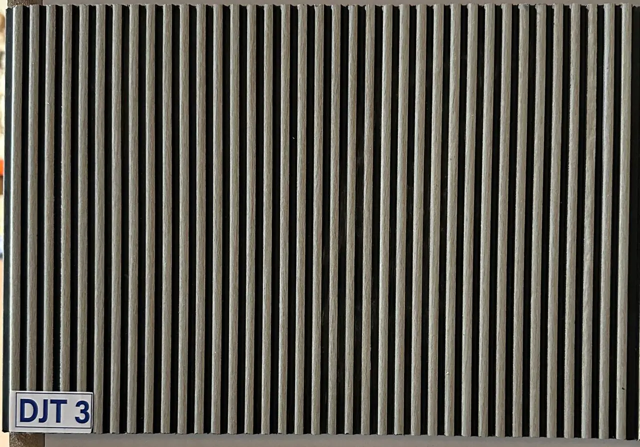 تصویر جدران فخمة مرقمة بنمط خطوط متوازية زجاجية وألوان أنيقة.