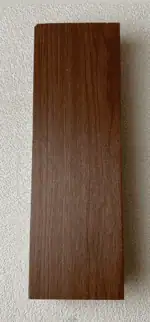 ⁦أعمدة بارتشن بديل خشب بني محمر 10x5⁩ - الصورة ⁦2⁩