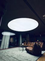 ⁦اسقف فرنسية مشدودة سادة دائري⁩ - الصورة ⁦2⁩